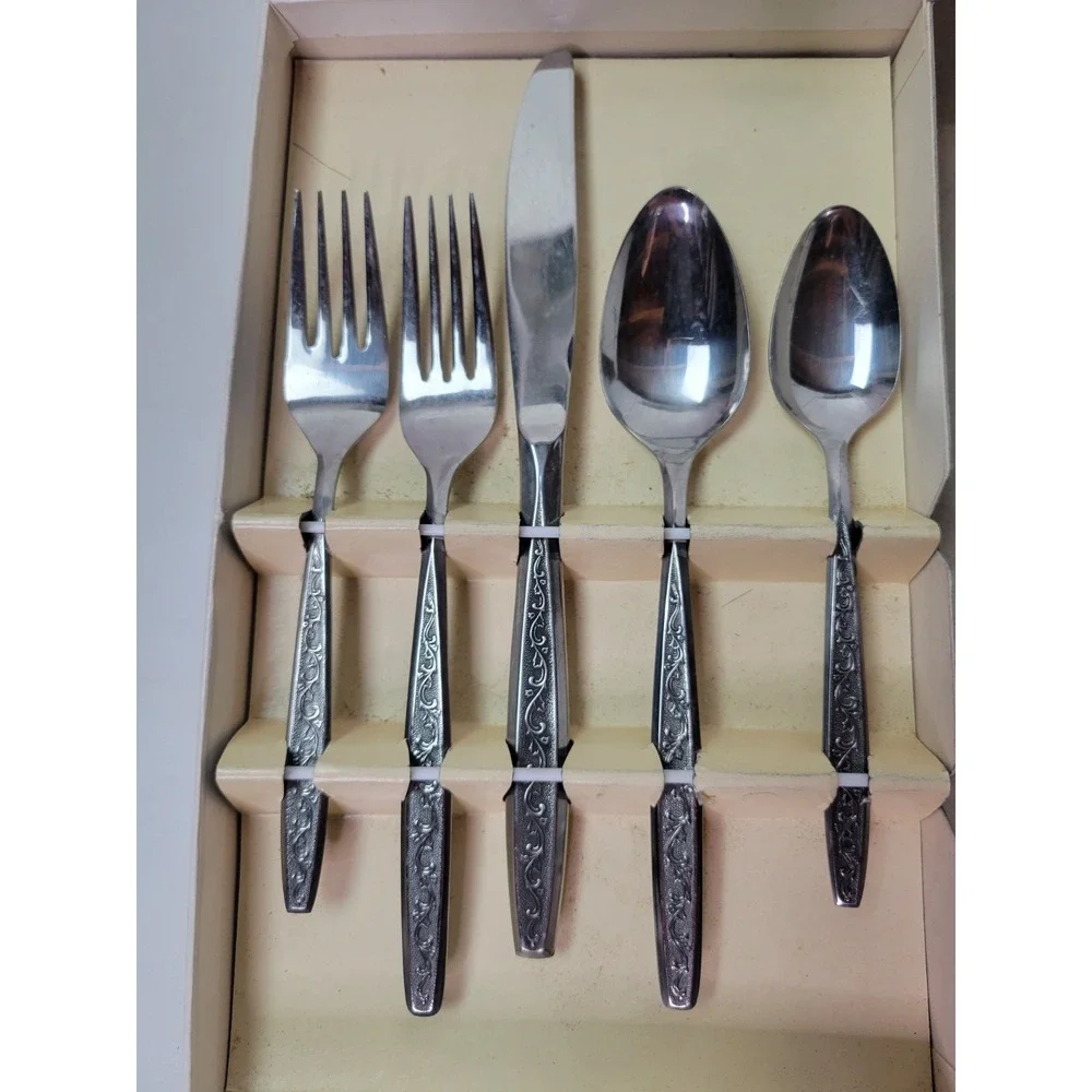 Vintage NIB Continental Gypsy Stainless Flatware 50pc‎ Service 8 Settings Japan